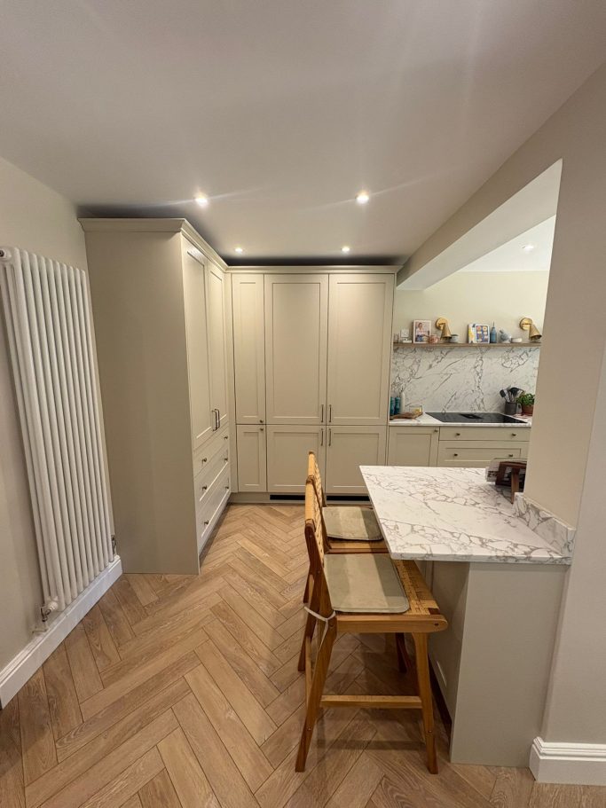 DIY Kitchens Bramley Mussel small kitchen